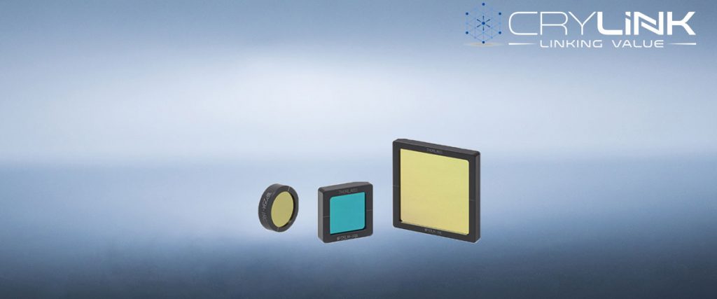 MIR Wire Grid Polarizers on Silicon Substrates